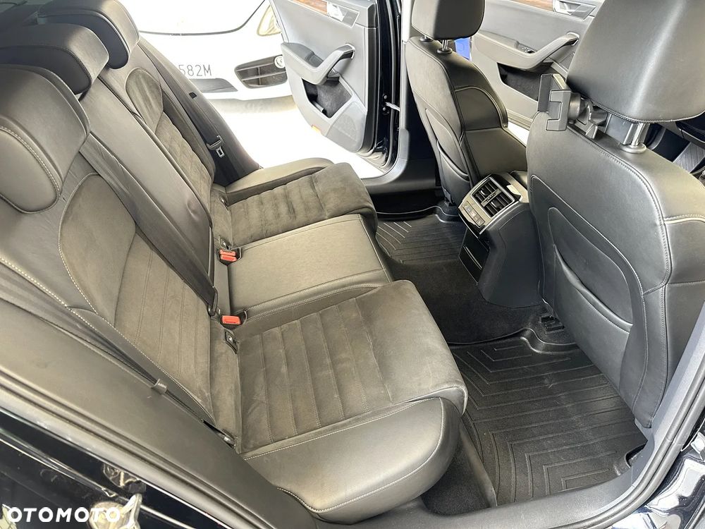 Skoda Superb 2.0 TDI SCR 4x4 Scout DSG - 8
