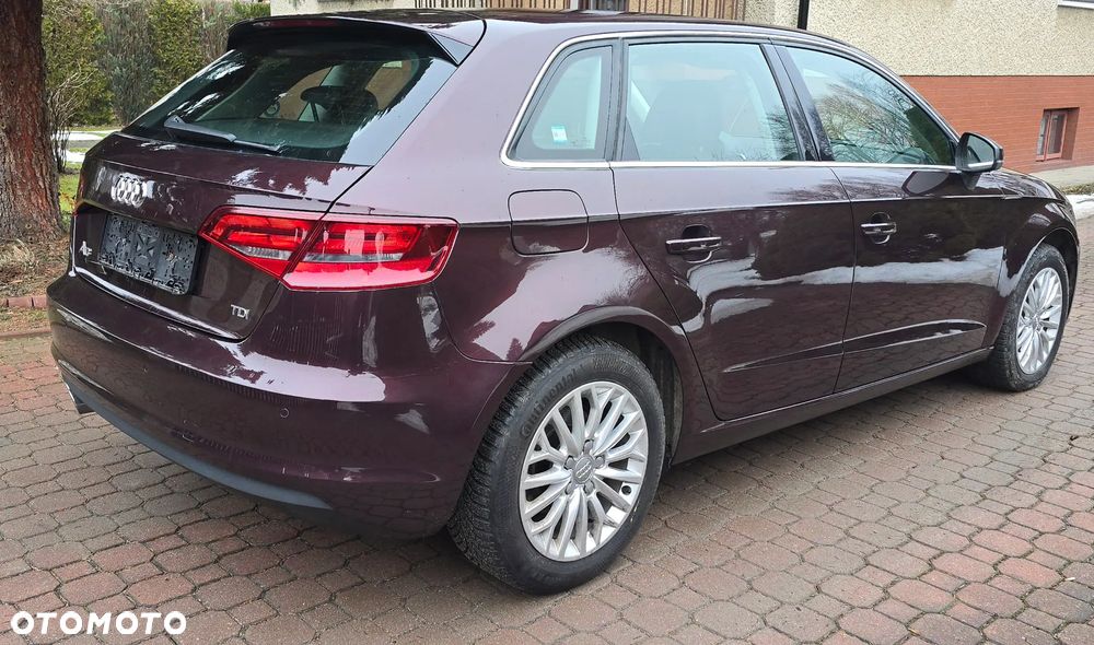 Audi A3 Sportback 2.0 TDI (clean diesel) Ambiente - 5
