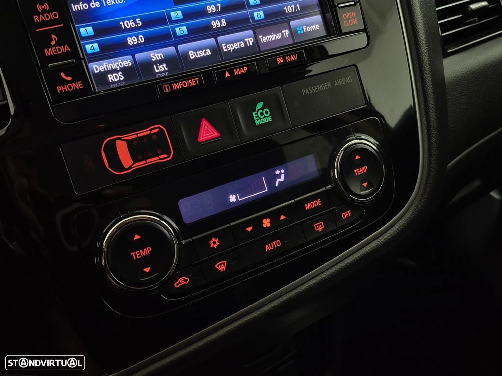 Mitsubishi Outlander 2.0 Intense Navi - 18