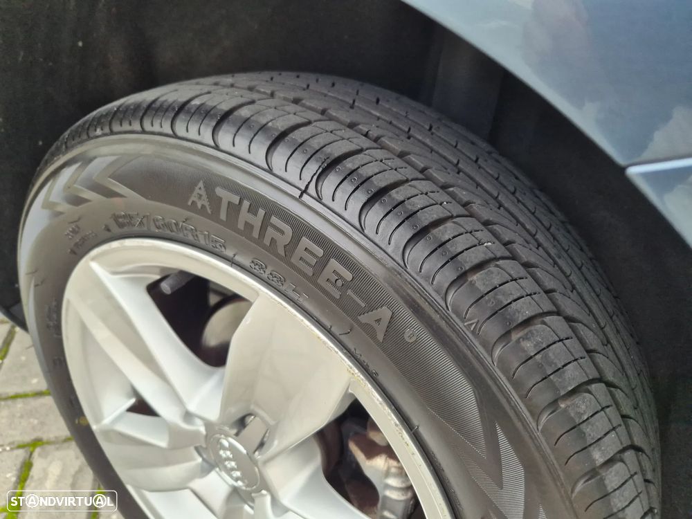 Audi A1 Sportback 1.6 TDI design - 18