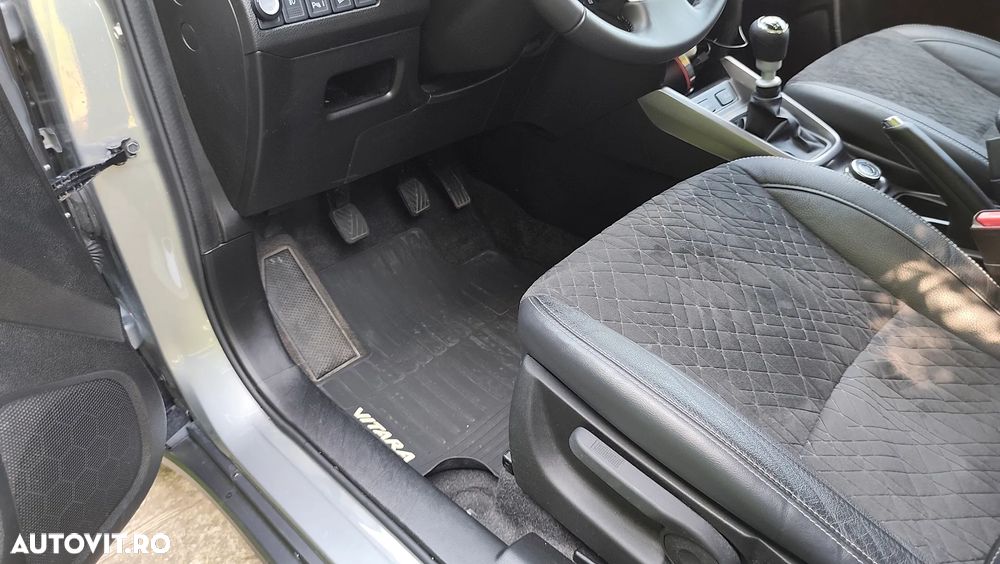 Suzuki Vitara 1.4 Boosterjet MHEV Spirit - 10