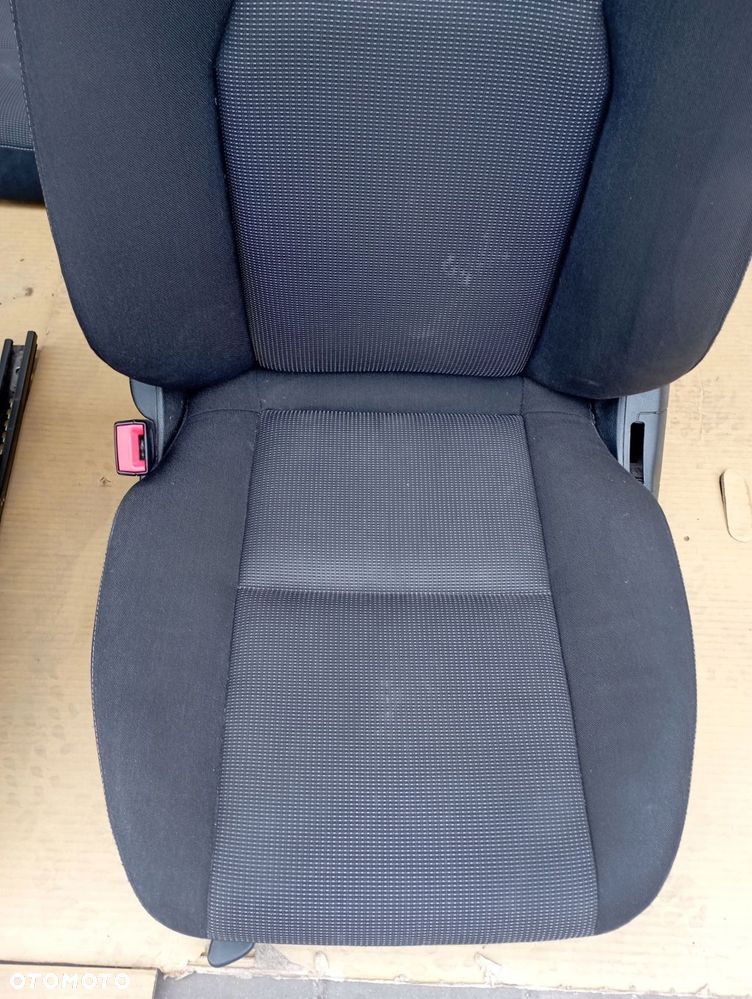 MERCEDES W204 KOMBI FOTELE KANAPA EUROPA KOMPLET - 8