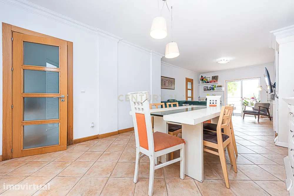 Moradia T3+1 com Garagem em Cabanas - Grande imagem: 4/33