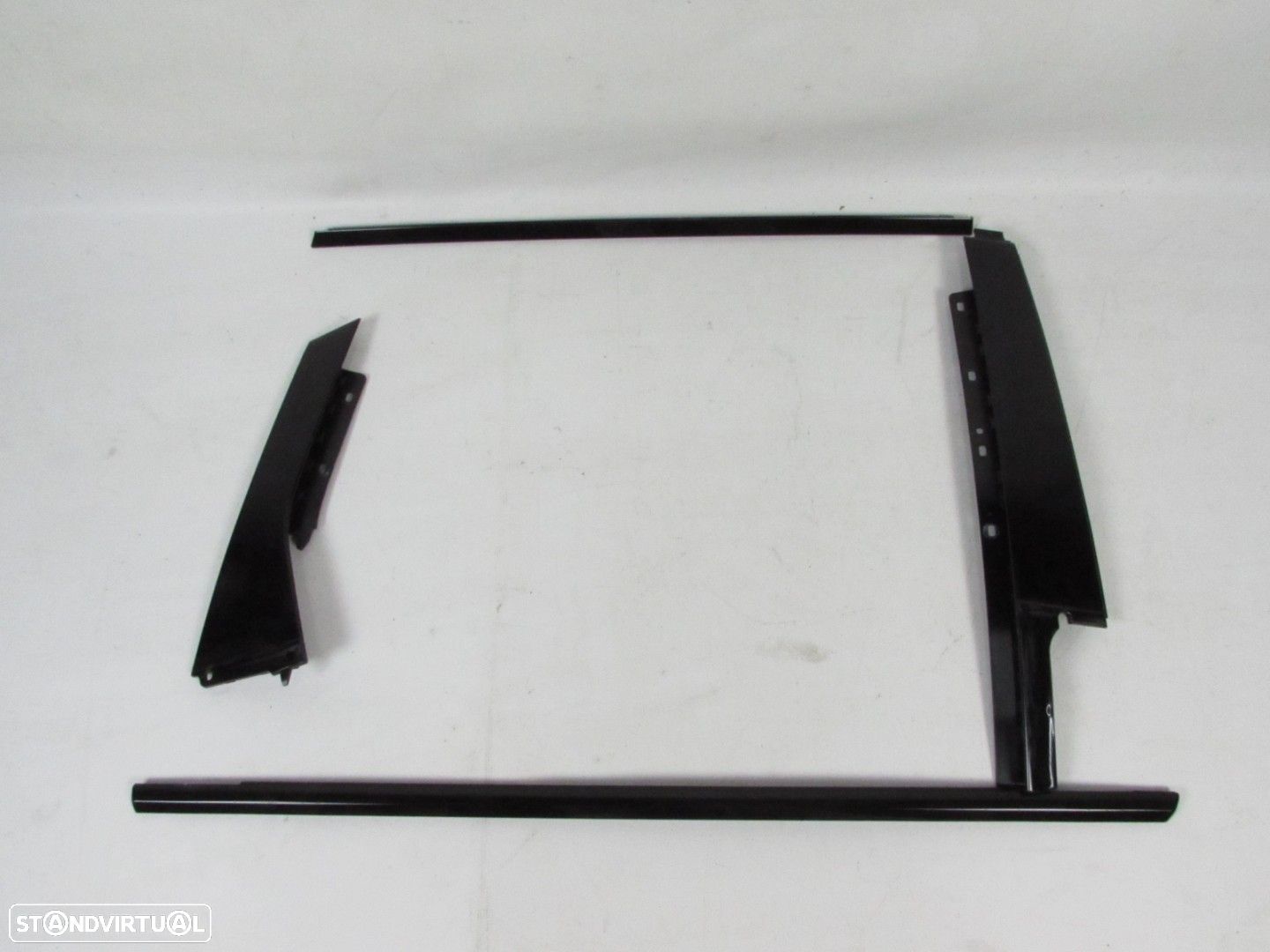 Conjunto de frisos da Porta Direito/Trás/Exterior Seminovo/ Original LAND ROVER... - 1