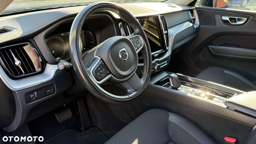 Volvo XC 60 B4 D AWD Momentum Pro - 10