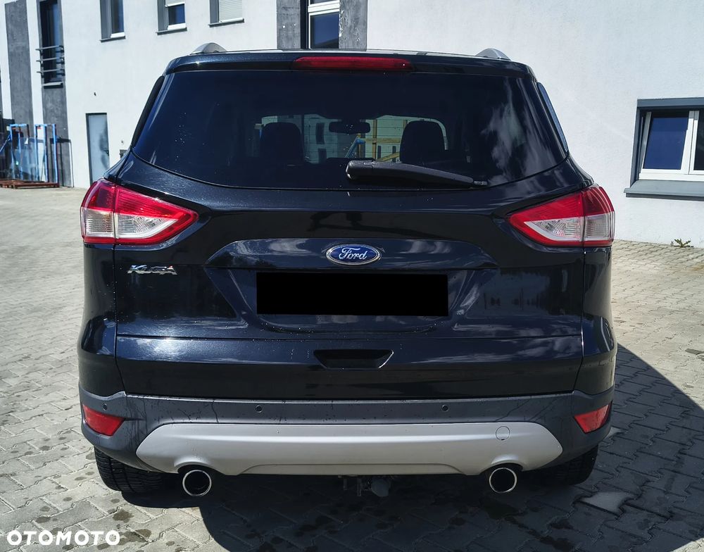 Ford Kuga 2.0 TDCi 2x4 Titanium - 6
