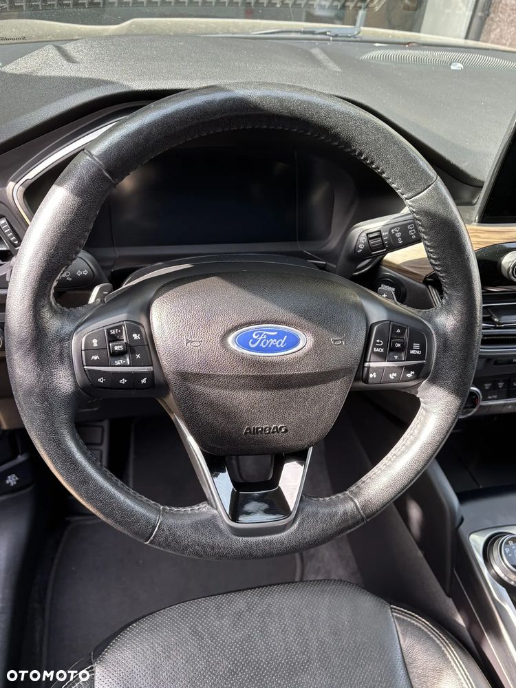 Ford Escape 2.0 EcoBoost AWD Titanium - 10
