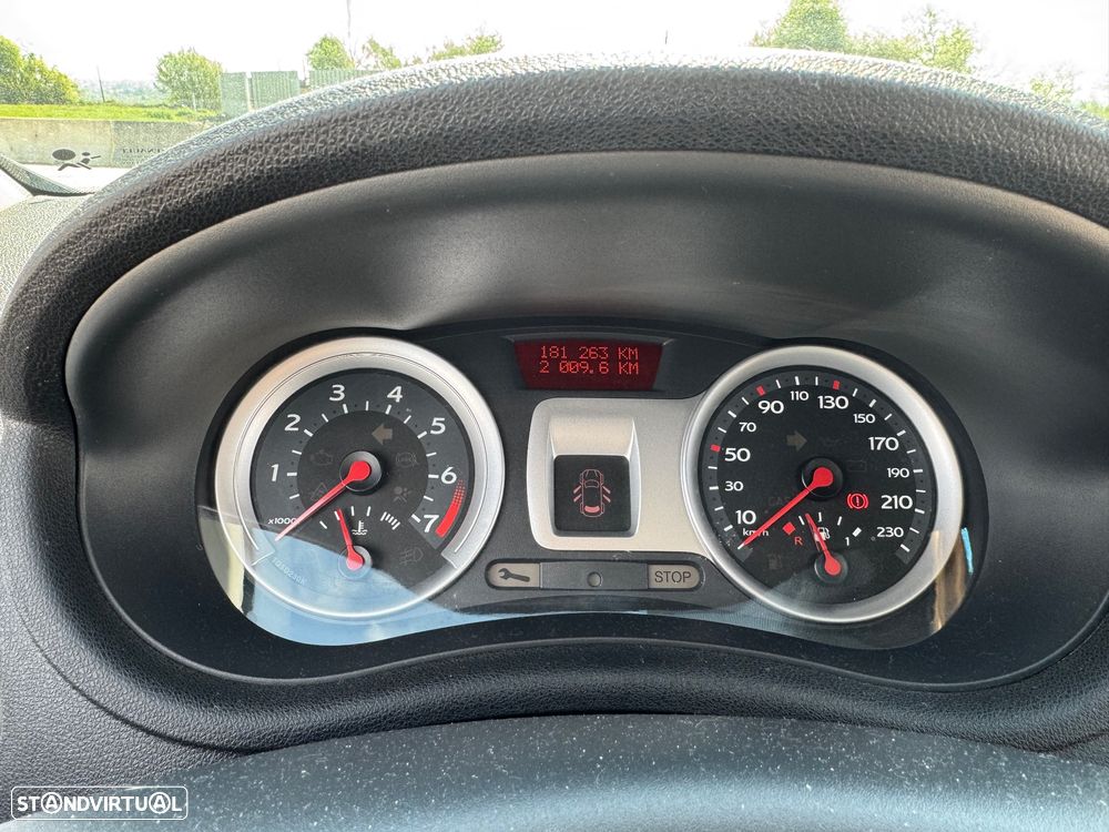 Renault Clio 1.2 16V Rip Curl - 9