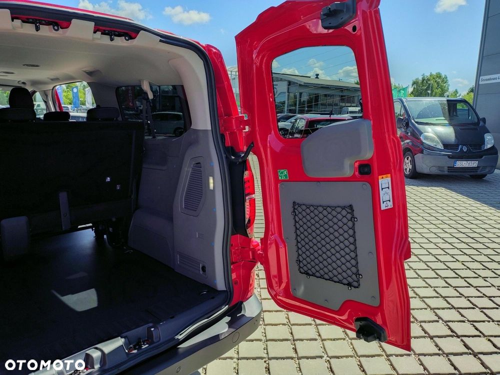 Volkswagen Caravelle 2,0 l TDI 150 KM / skrzynia biegów: 6-biegowa manualna rozstaw osi: 3500 mm - 19