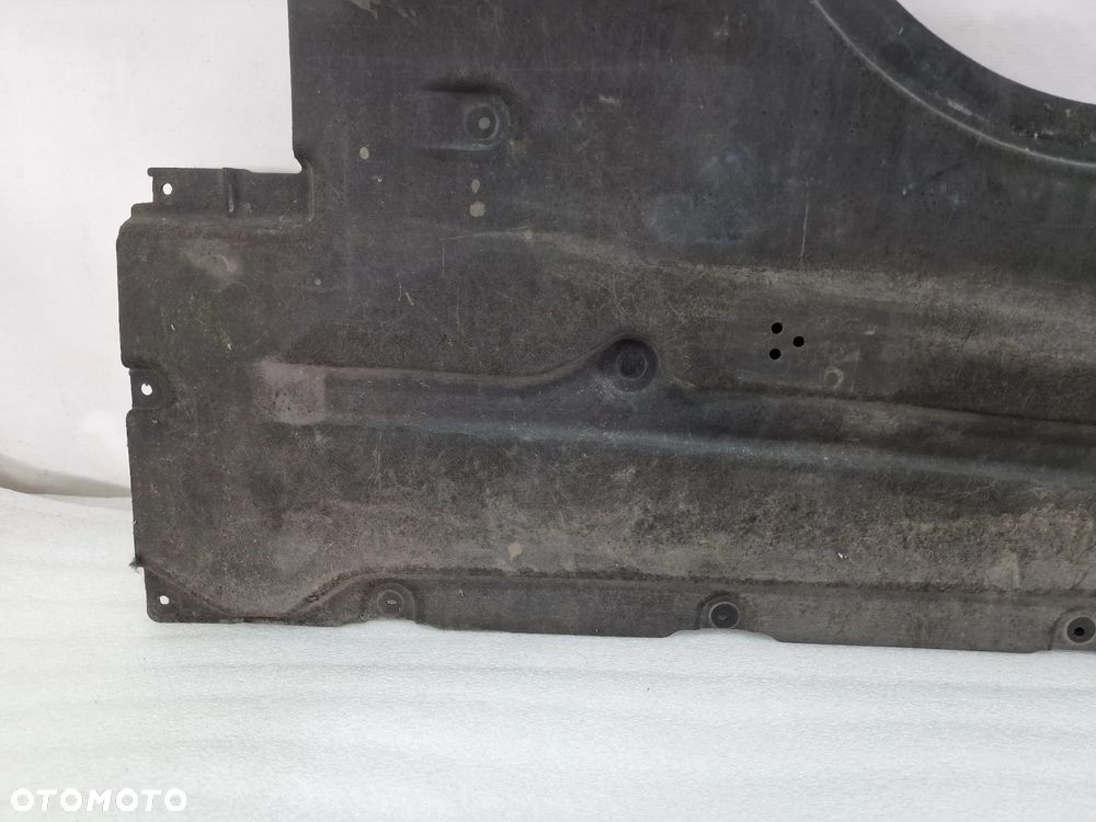 BMW G20 / G21 PRAWA OSŁONA PODWOZIA , NR 51757340866 / 7340866 , NR AUKCJI NSŁ298 - 4