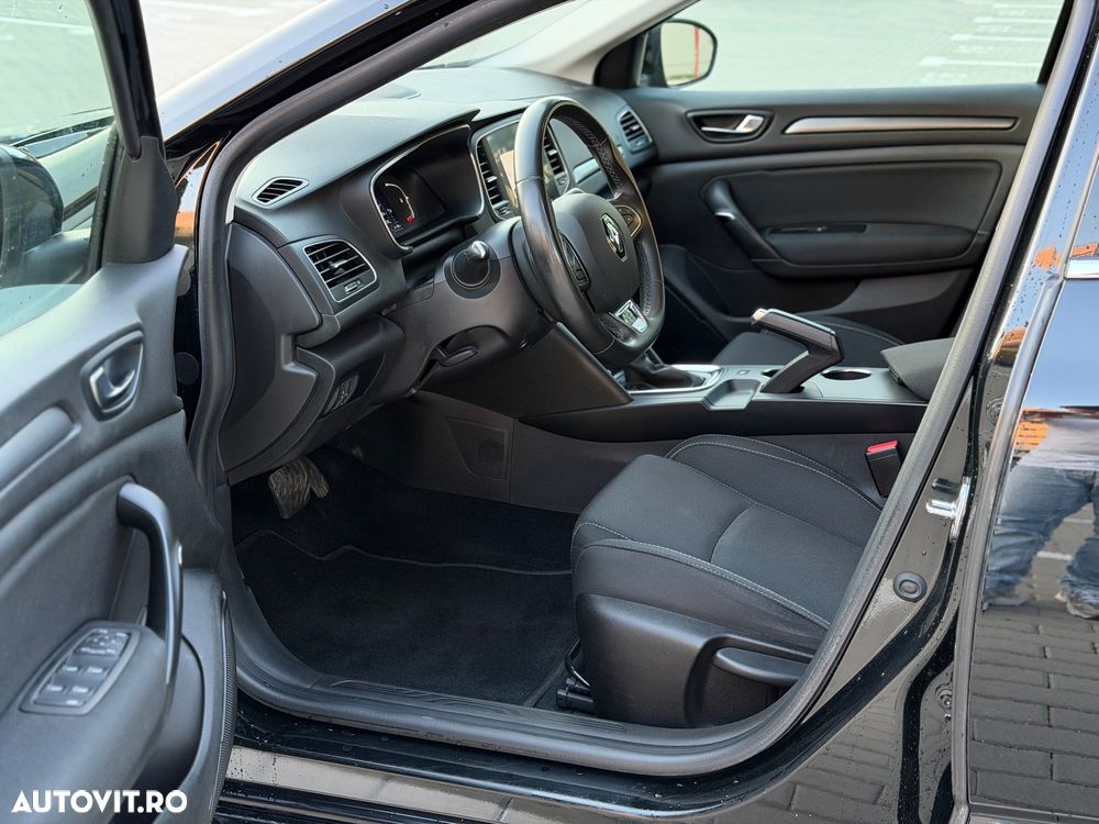 Renault Megane Blue dCi 116 EDC Zen - 6