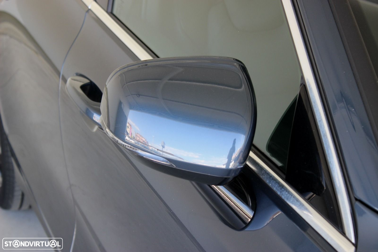 Volvo V60 2.0 D4 Momentum Plus Geartronic - 4