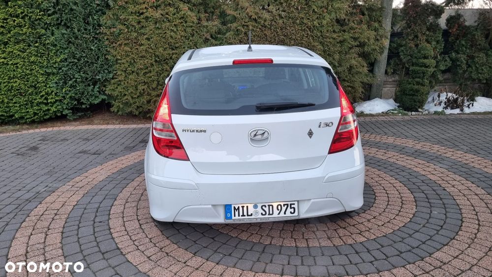 Hyundai i30 1.4 Blue Comfort - 28