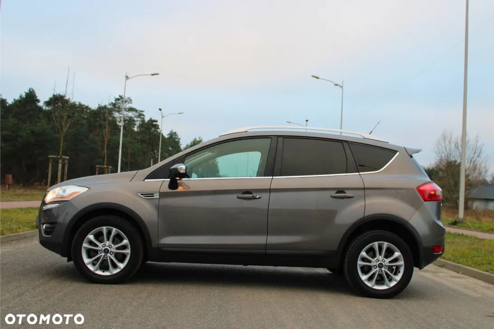 Ford Kuga 2.0 TDCi 2x4 Titanium - 7
