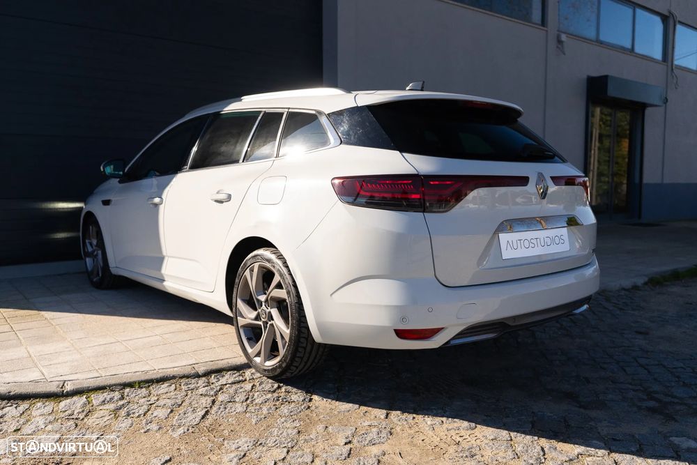 Renault Mégane Sport Tourer 1.6 E-Tech Plug-In Hybrid R.S. Line - 27