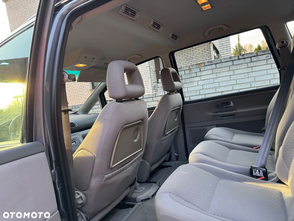 Volkswagen Sharan 2.0 TDI Comfortline - 13