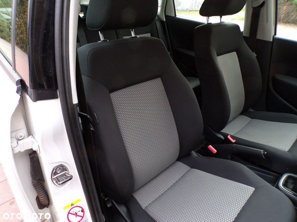 Volkswagen Polo - 29
