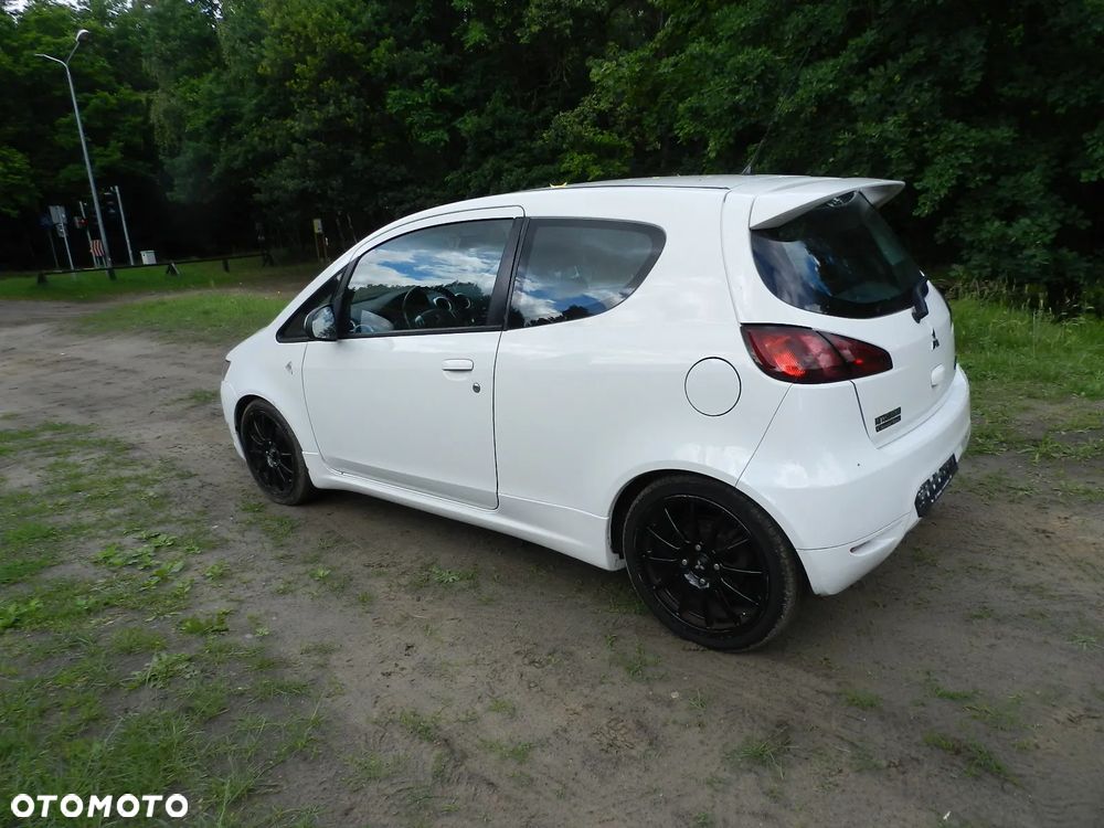 Mitsubishi Colt - 14