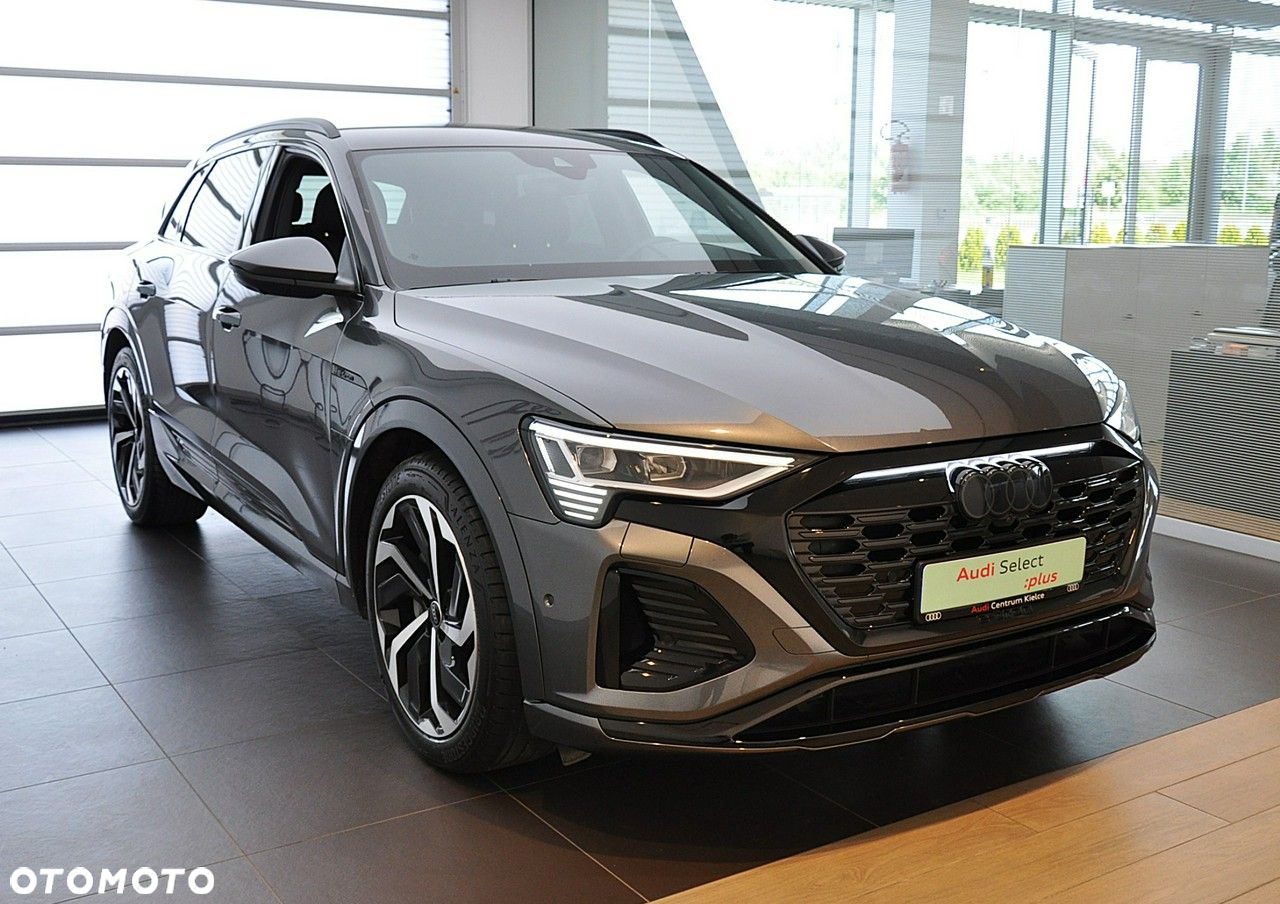 Audi Q8 - 5