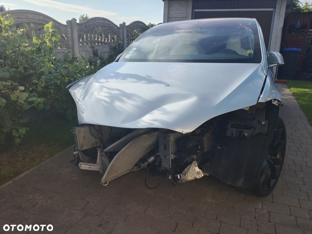 Tesla Model X Long Range Plus - 8