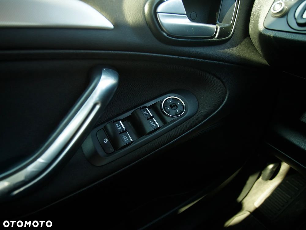 Ford Galaxy 2.0 FF Titanium - 21