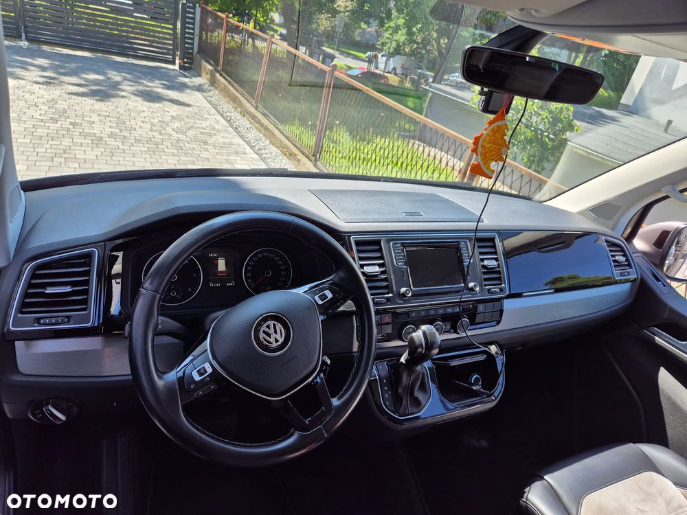 Volkswagen Multivan - 10