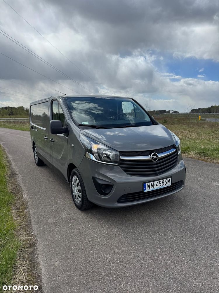 Opel Vivaro - 1