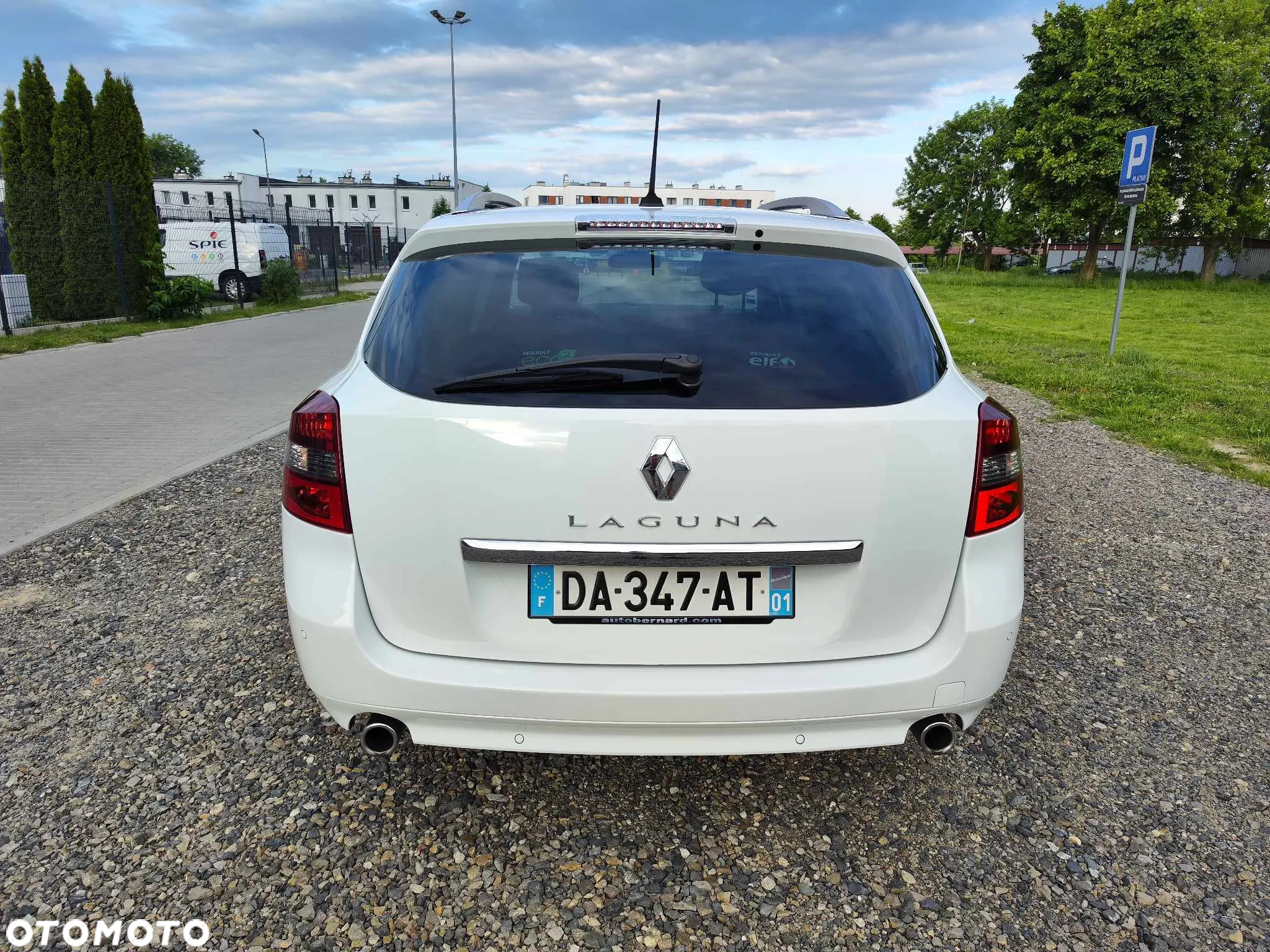 Renault Laguna Grandtour dCi 110 FAP EDC Bose Edition - 8