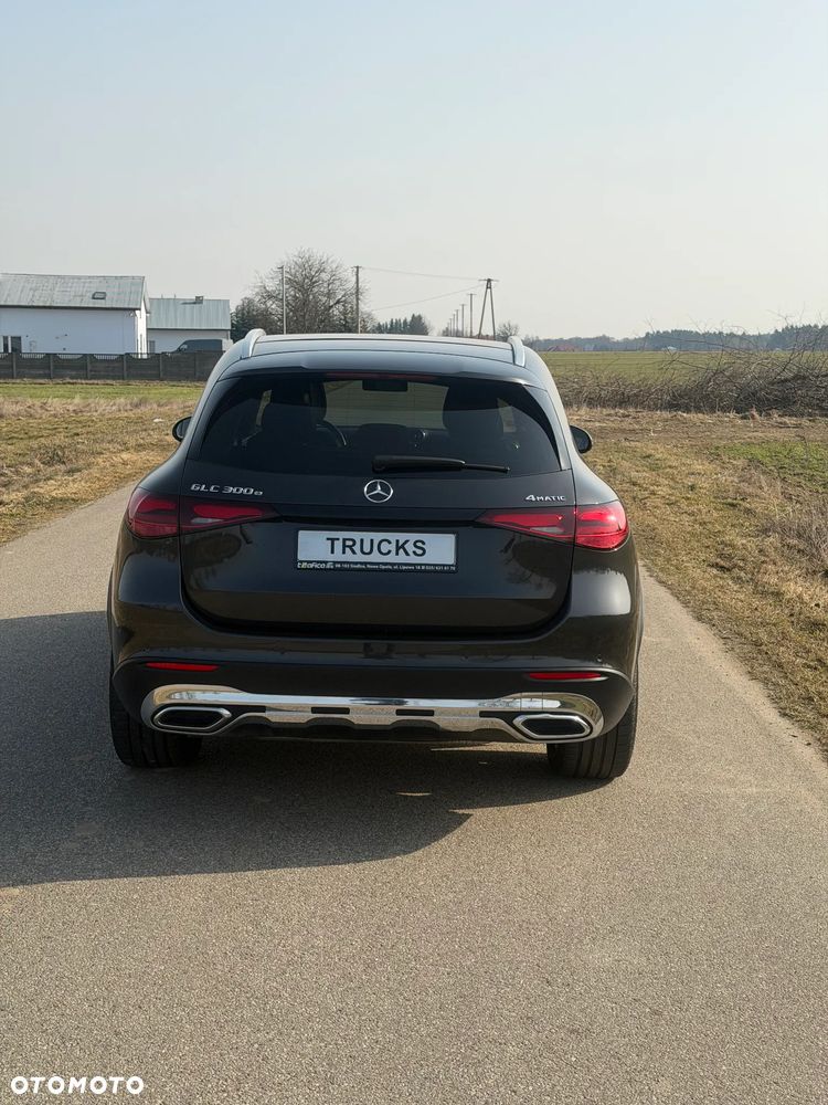 Mercedes-Benz GLC 300 de 4Matic 9G-TRONIC Exclusive - 8