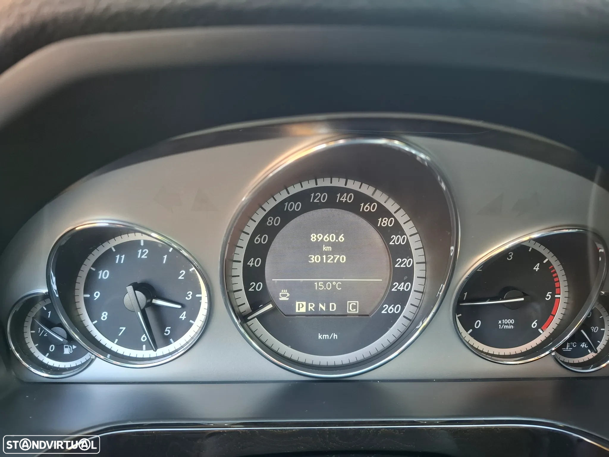 Mercedes-Benz E 250 CDi Avantgarde BE Auto. - 12