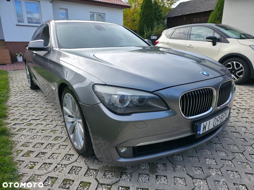 BMW Seria 7 740i - 15
