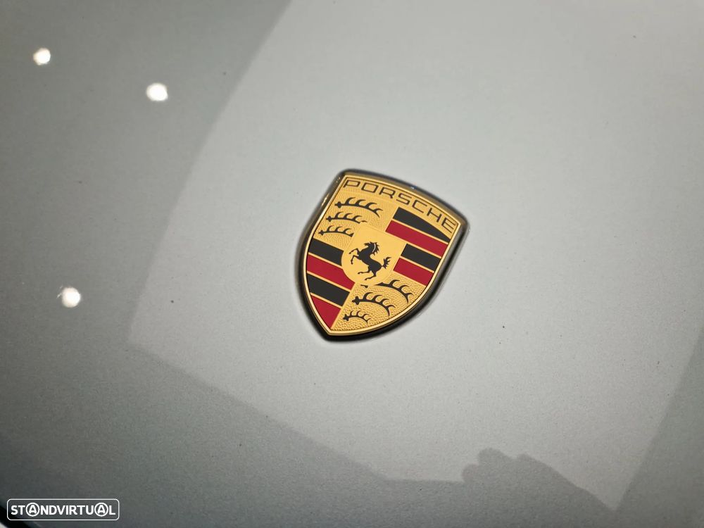 Porsche Taycan Standard - 13