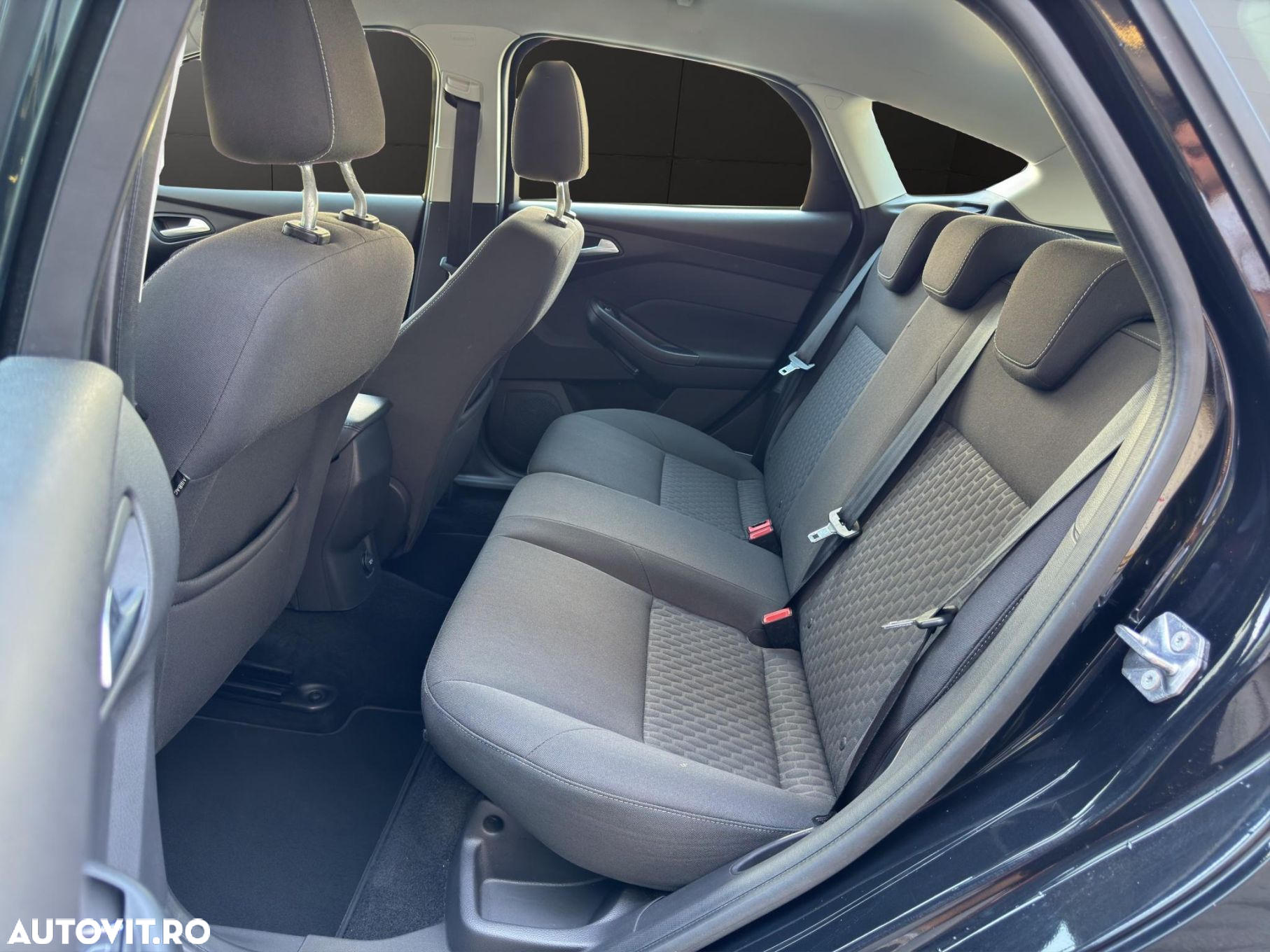 Ford Focus 1.0 EcoBoost Start-Stopp-System TREND - 8