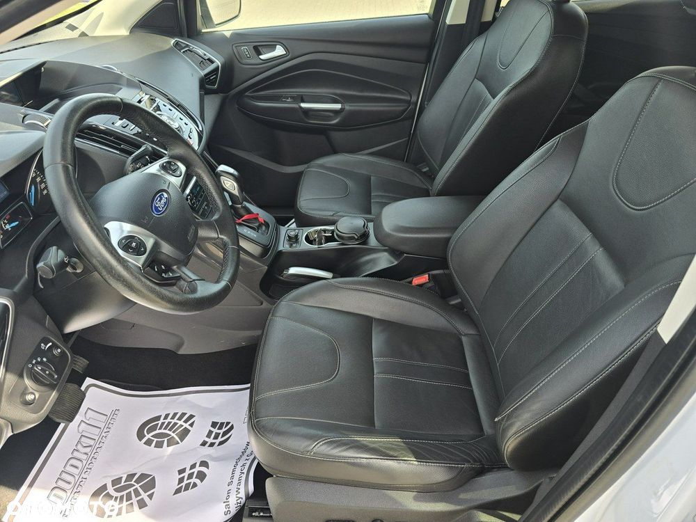 Ford Kuga - 17