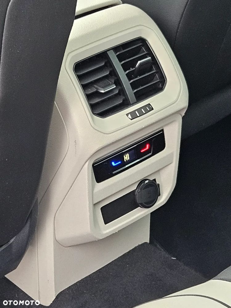 Volkswagen Tiguan 2.0 TSI 4Mot Elegance DSG - 16