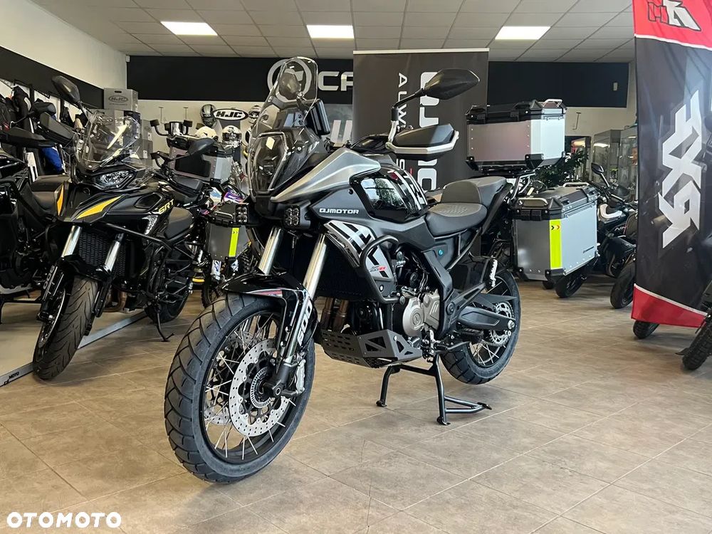QJMOTOR SRT 600SX - 28
