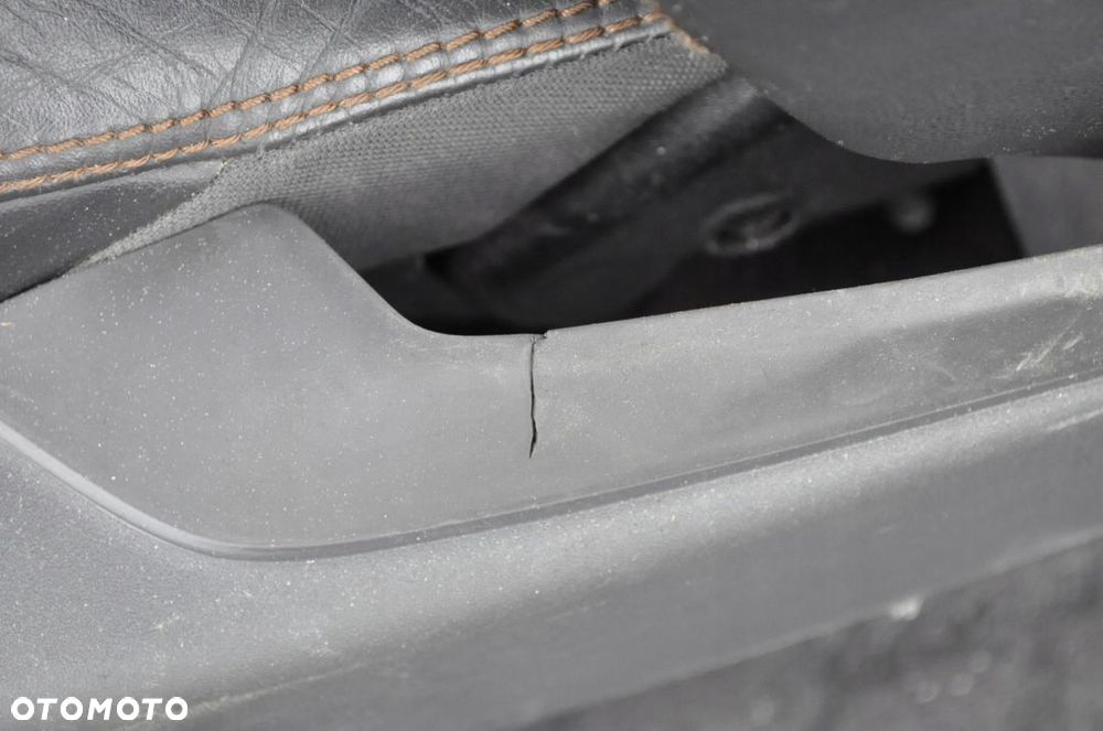 VOLVO XC60 I FOTEL KIEROWCY LEWY - 6