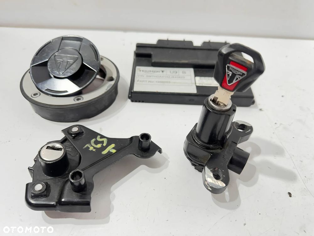 Stacyjka IMO Triumph Street Triple 765 660  16-21r - 1
