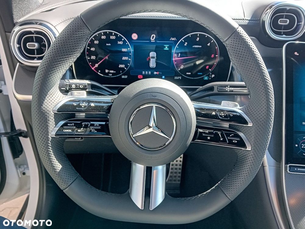 Mercedes-Benz GLC - 24