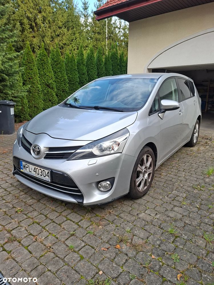 Toyota Verso - 1