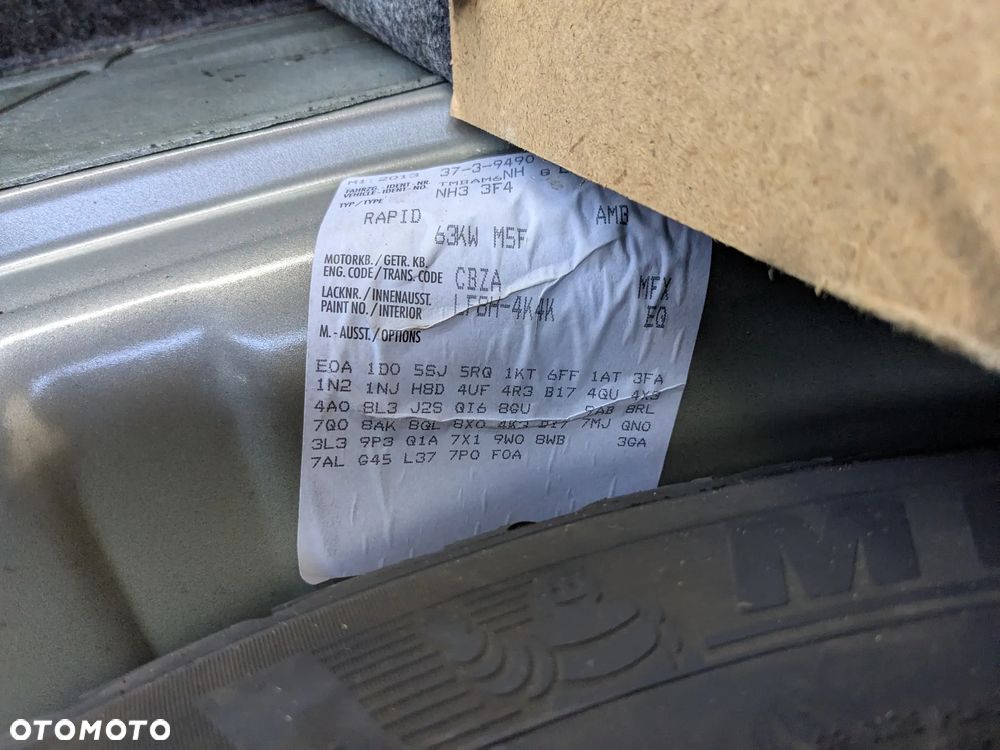 Skoda RAPID 1.2 TSI Ambition - 16