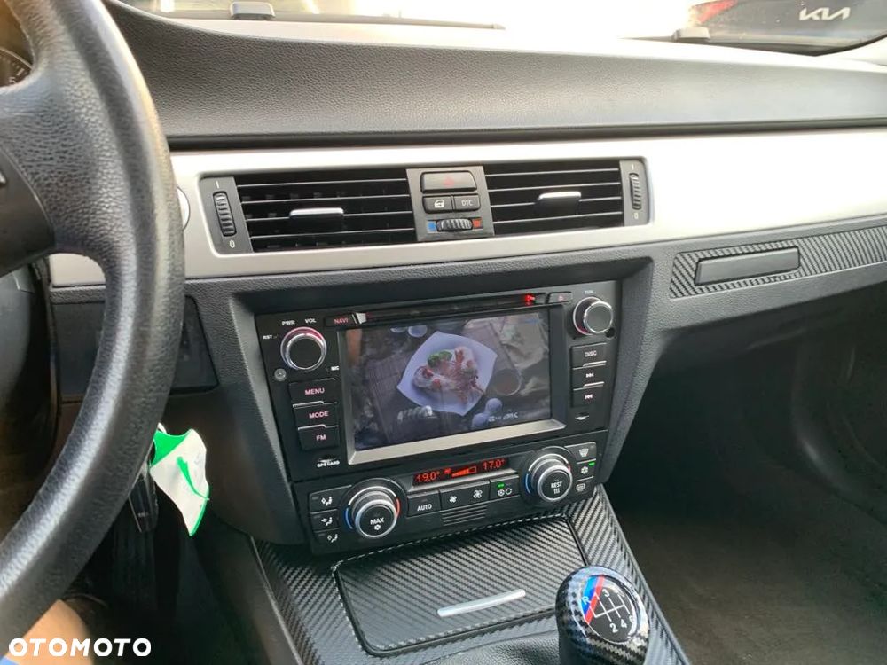 BMW Seria 5 520i - 12