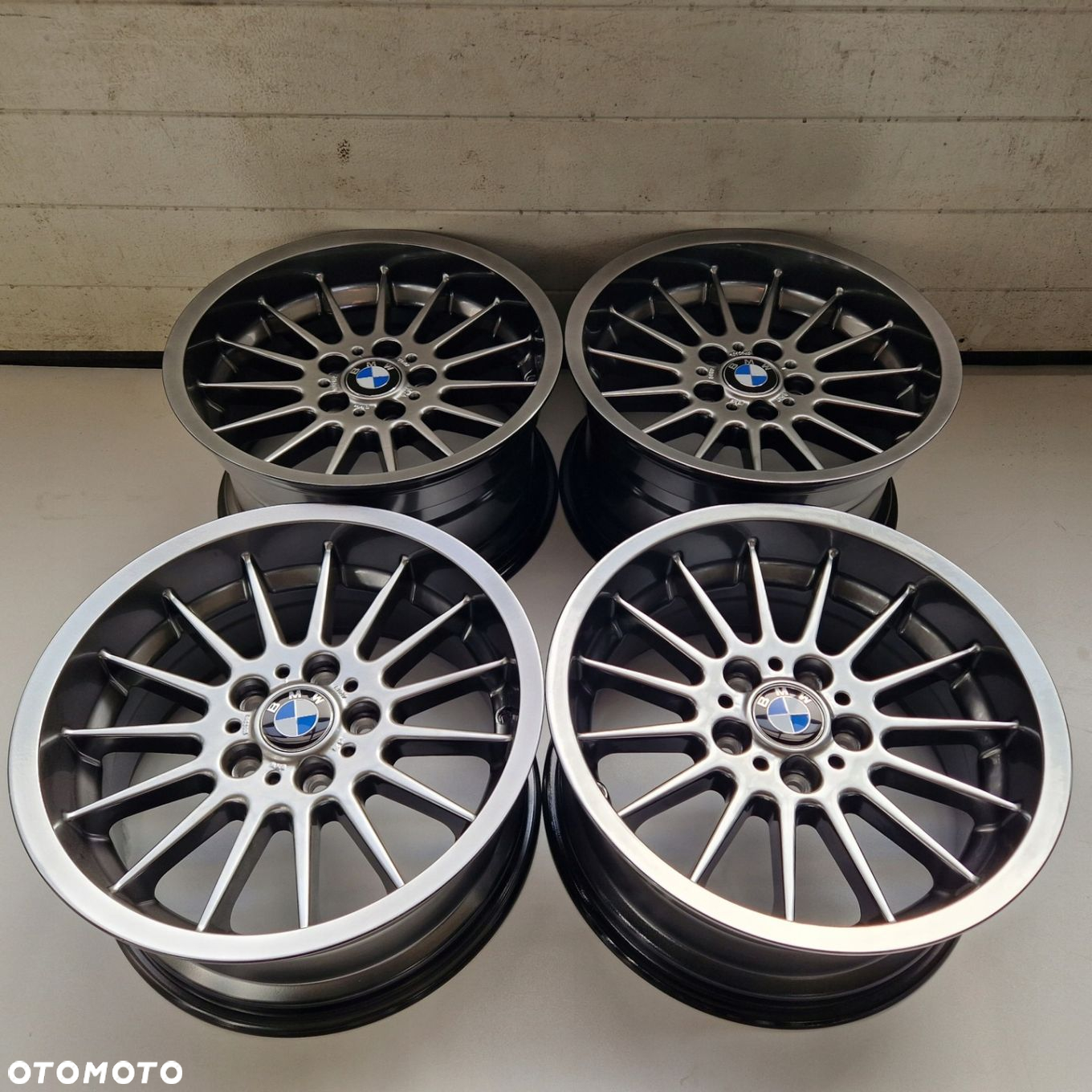 BMW 5 E39 STYLING 32 5x120 17 IS0 IS26 - 2