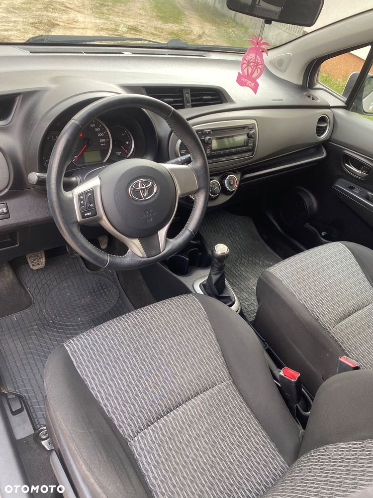 Toyota Yaris - 28