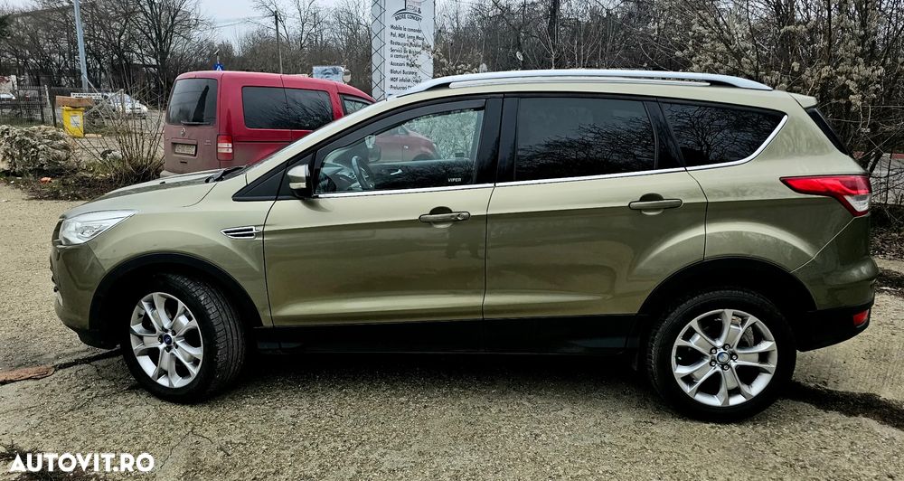 Ford Kuga 2.0 TDCi Powershift 4WD Titanium - 12