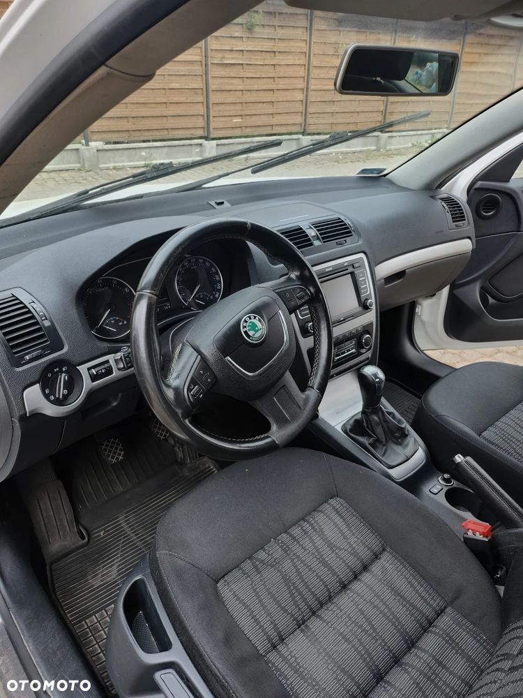 Skoda Octavia 1.8 T FSI Ambiente - 7