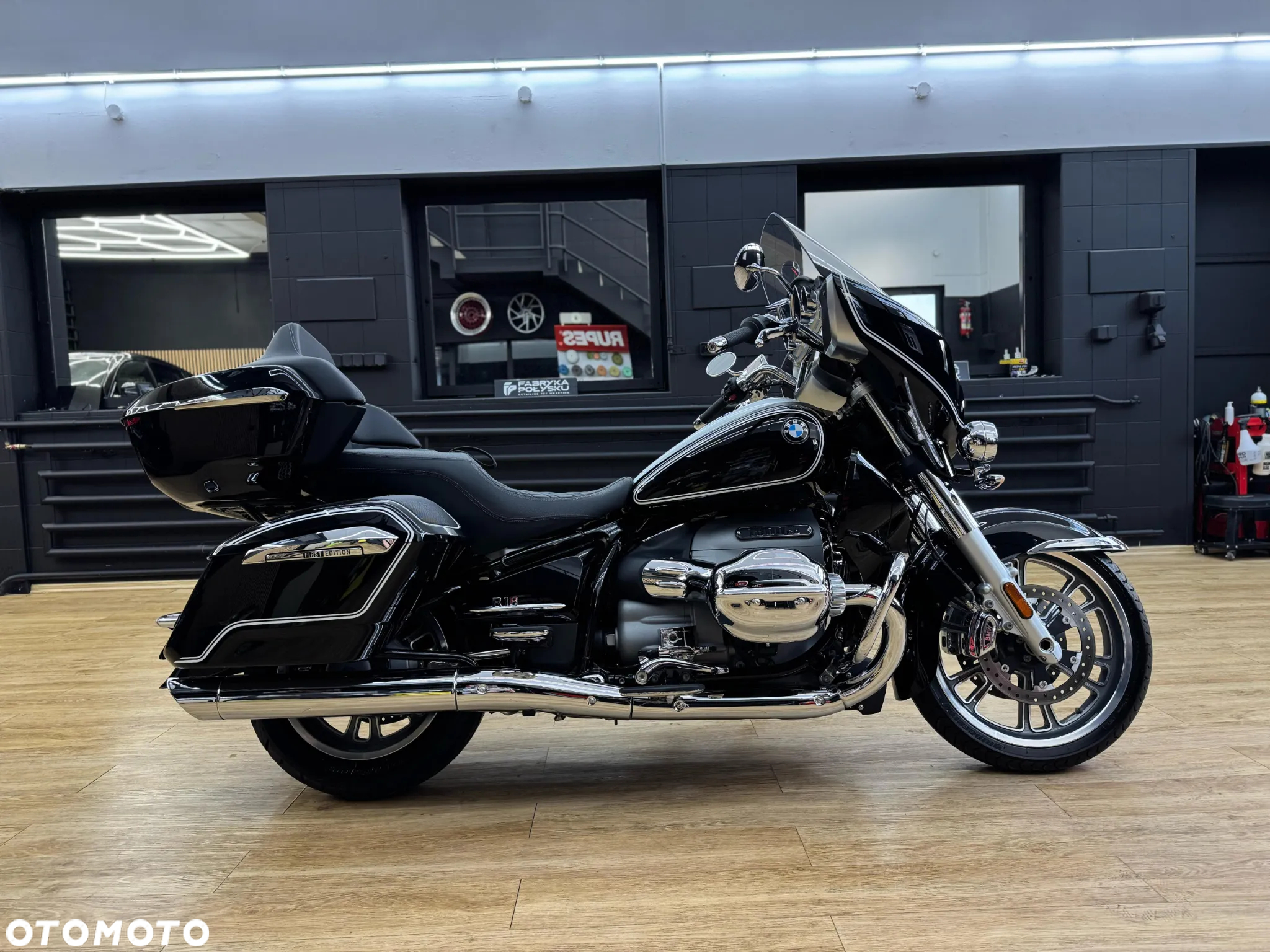 BMW R - 8