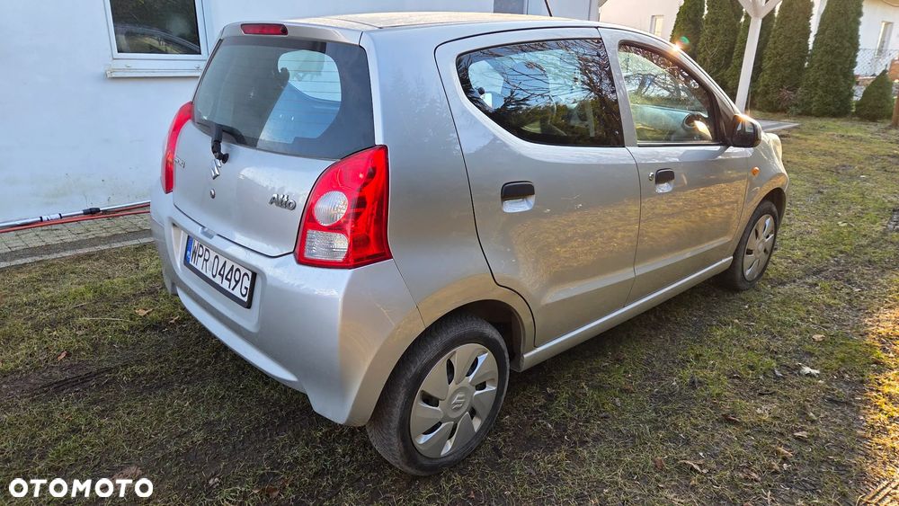 Suzuki Alto - 4