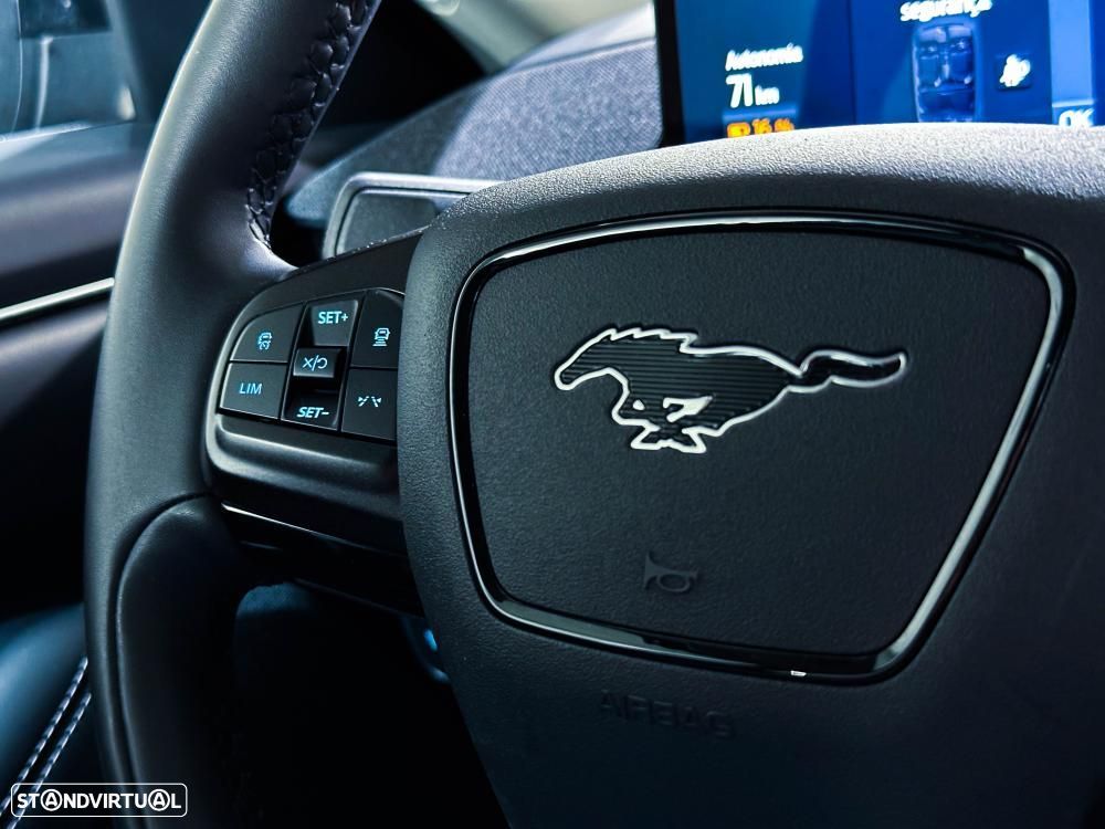 Ford Mustang Mach-E 98.7 kWh Premium - 36