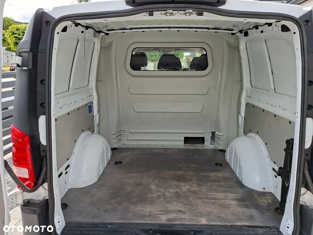 Mercedes-Benz VITO - 19